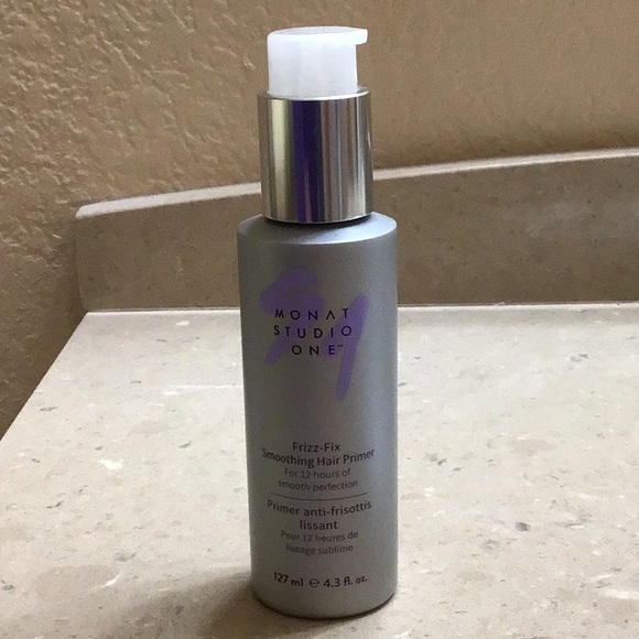 Monat Studio One Frizz-Fix Serum - Picture 1 of 4
